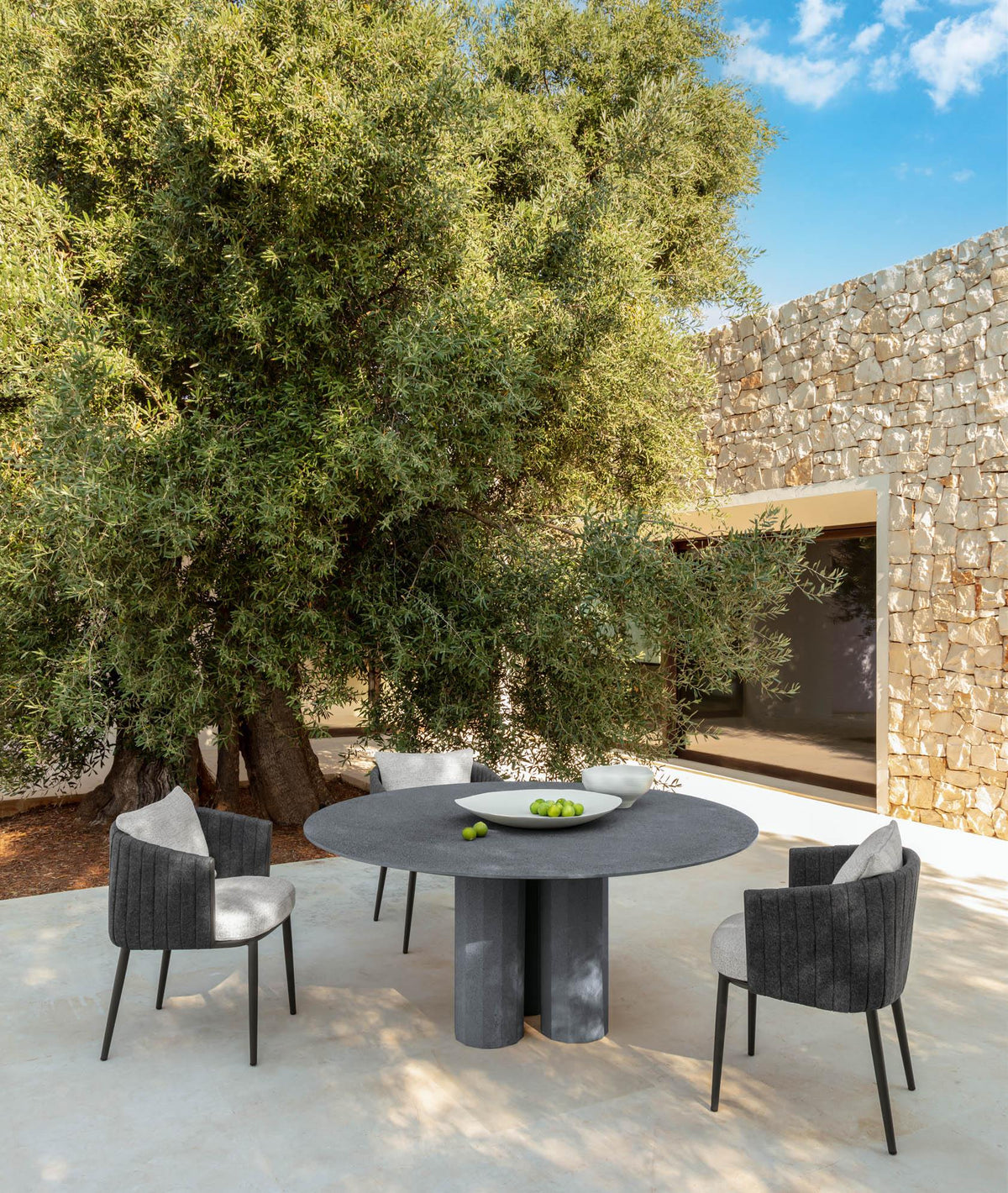 Salinas - Dining Table