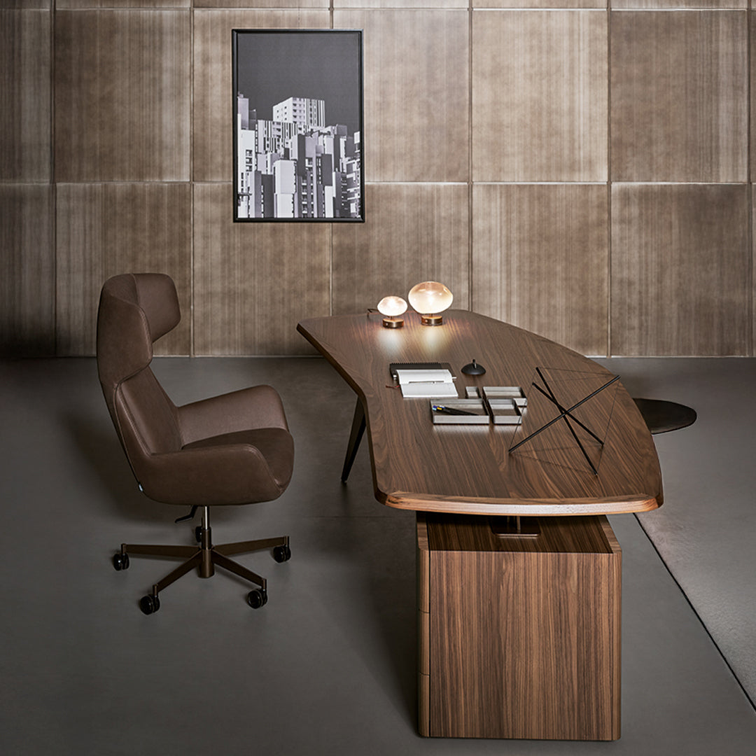 Diver - Desk