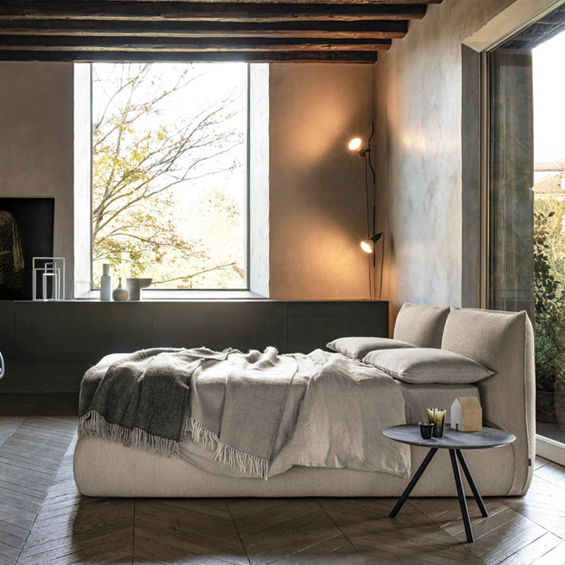 Venus - Bed