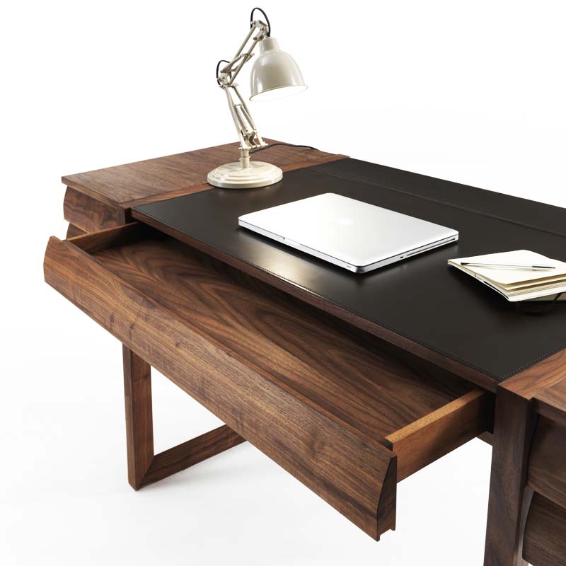 Elle Erit - Desk