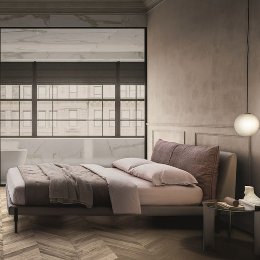Kim - Bed