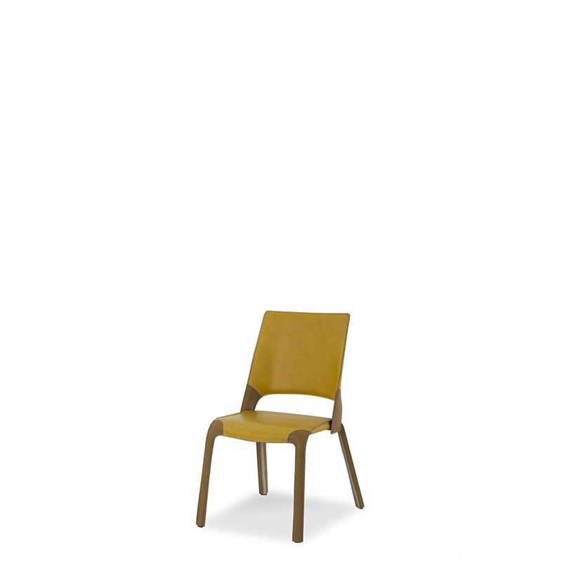 4 socks - Side Chair