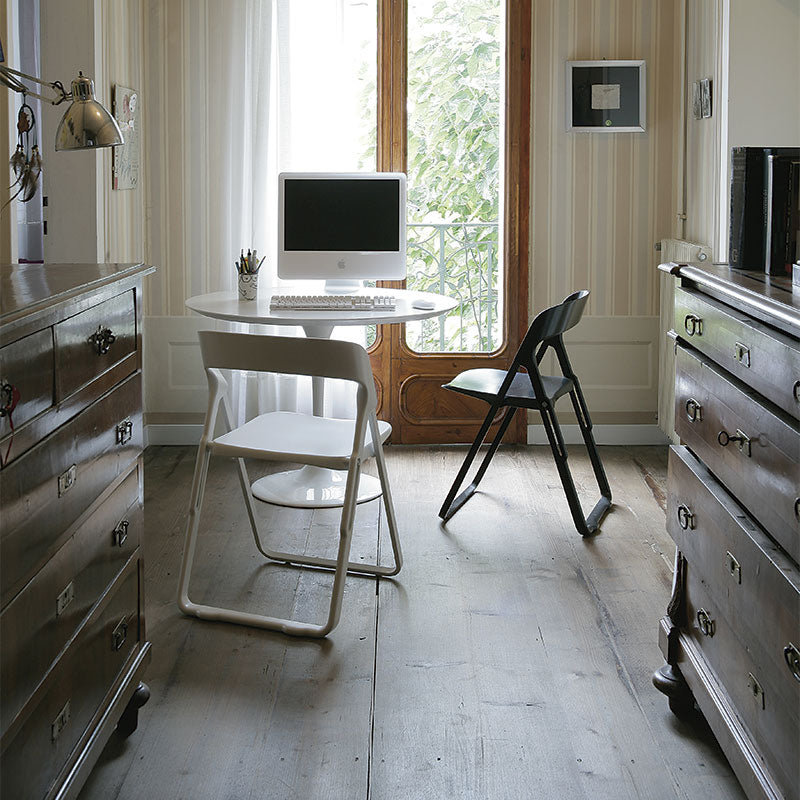 Bek - Chair