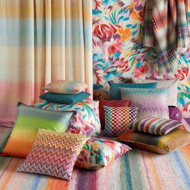 Yanai - Cushion