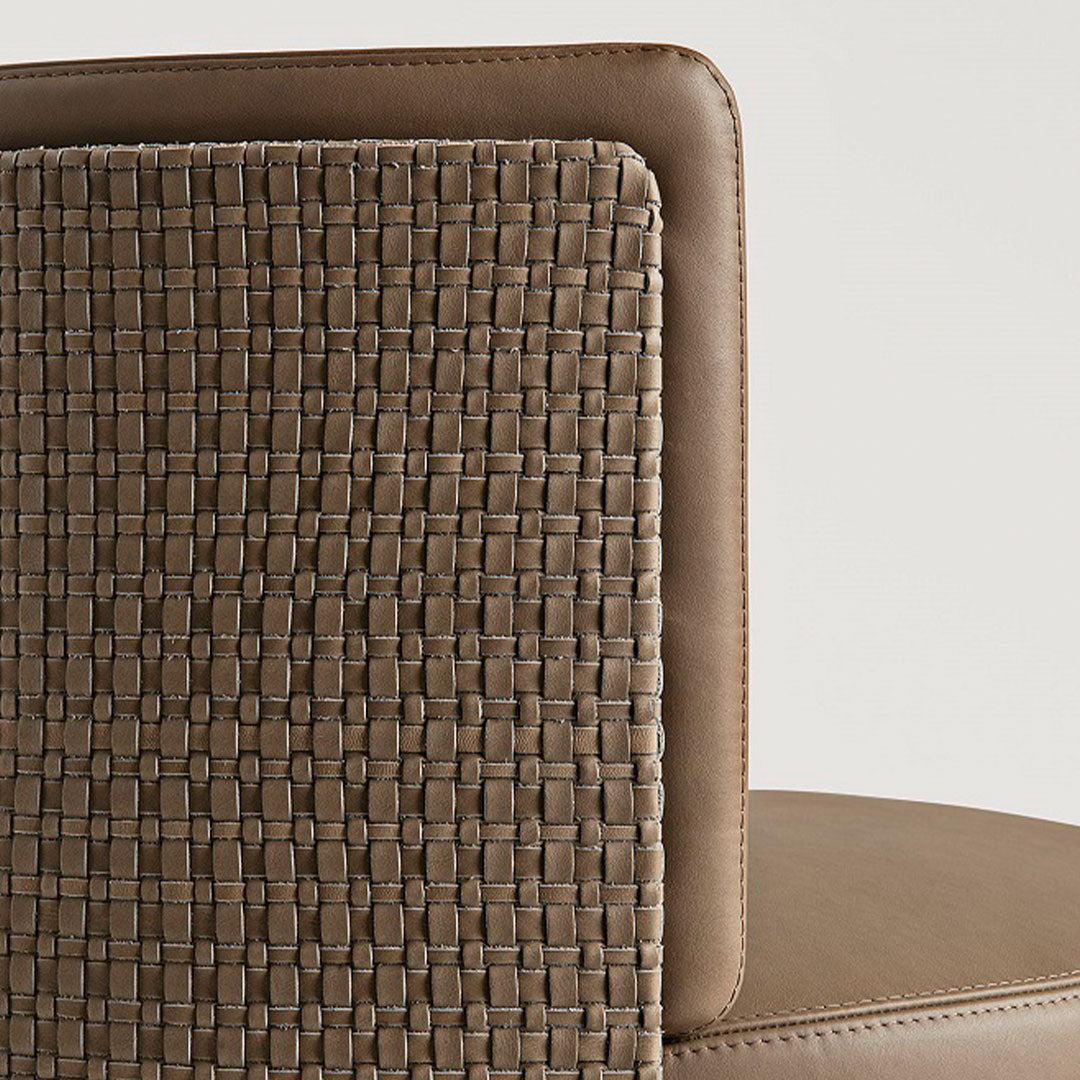 Clubby - Swivel Chair