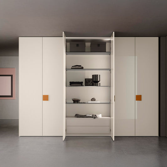 Plana - Wardrobe