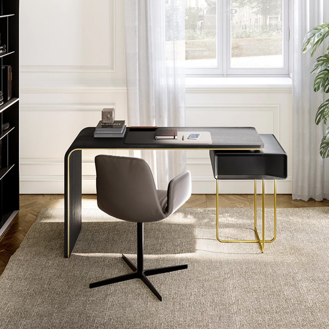 Auri - Desk