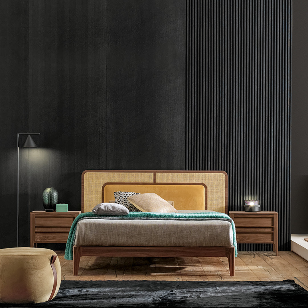 Shanghai - Bed