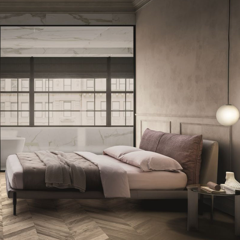Kim - Bed