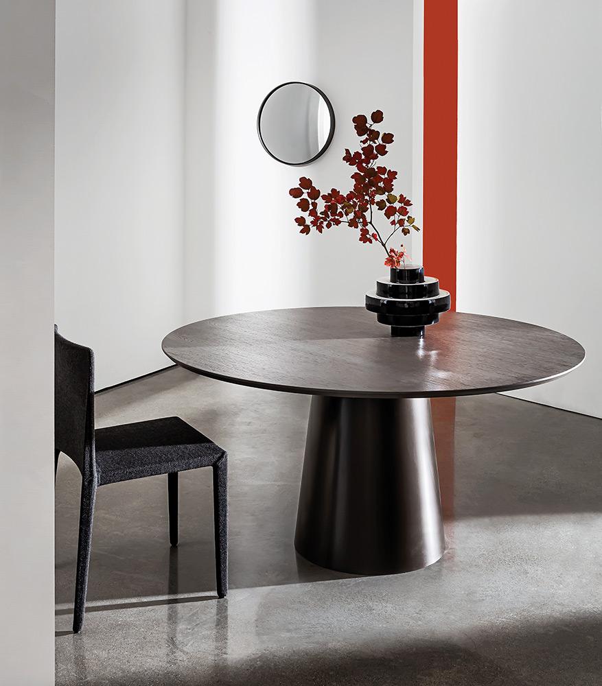 Totem Wood Round - Dining Table