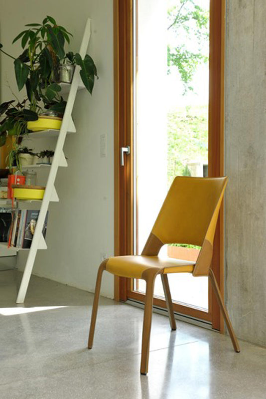 4 socks - Side Chair