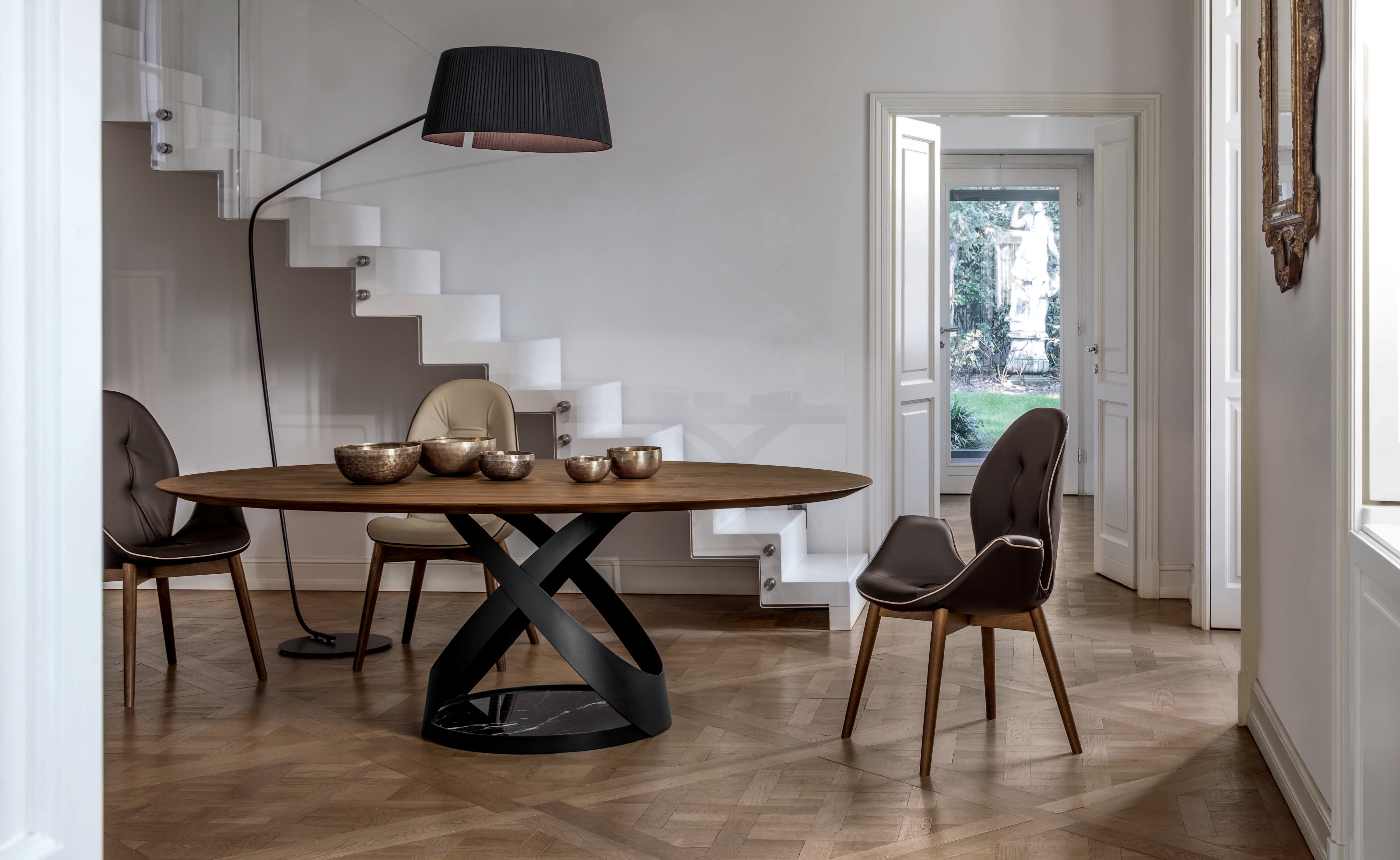 Capri - Dining Table