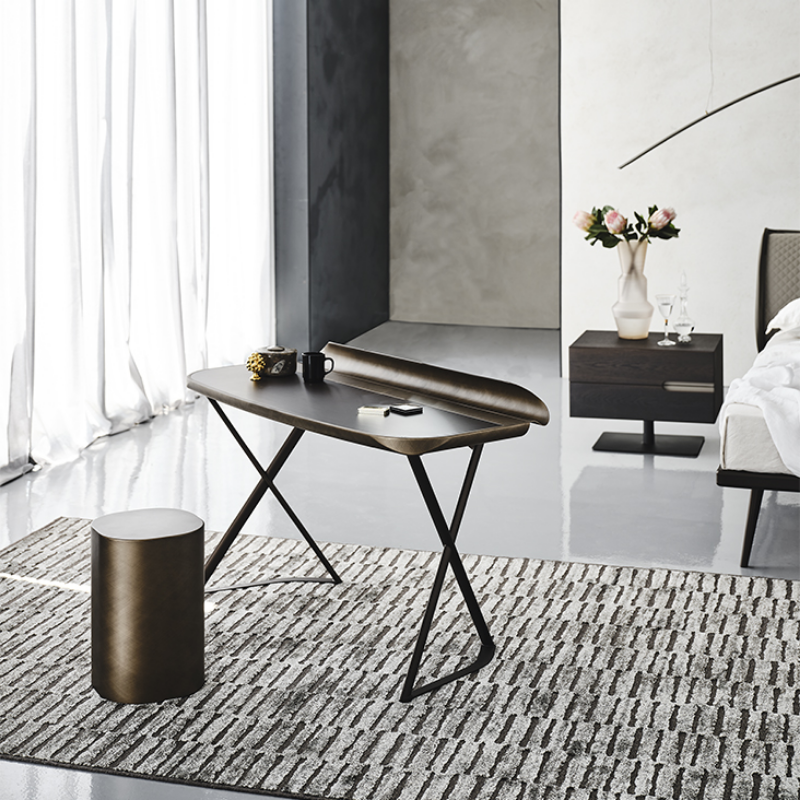Cocoon Leather - Desk