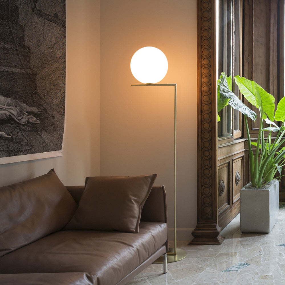 IC F1 - Floor Lamp