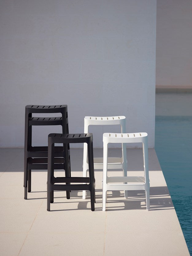 Cut Bar - Stool