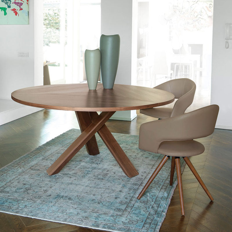 Resort Round - Dining Table