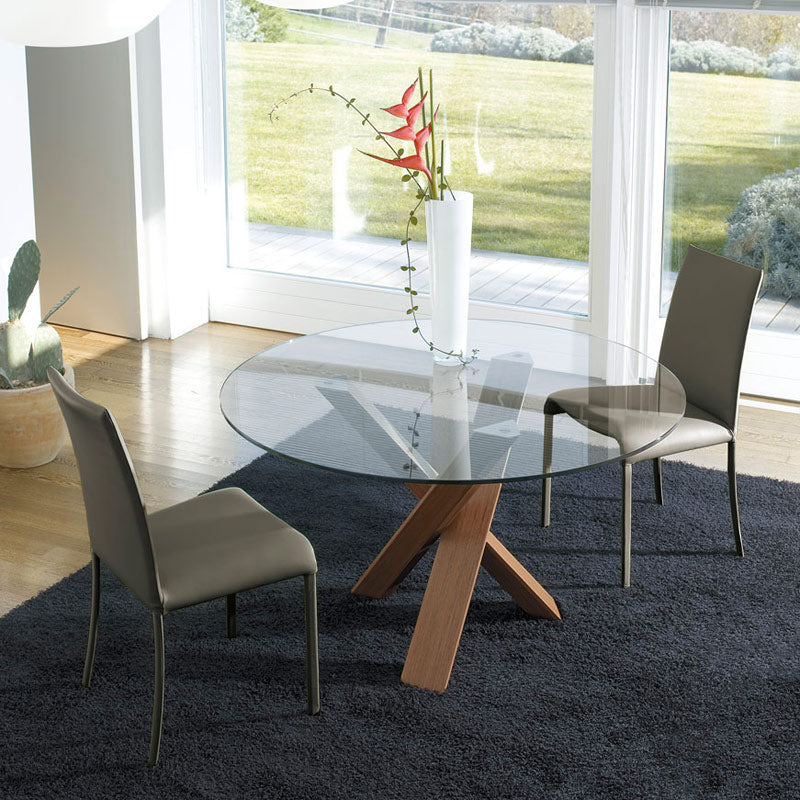 Resort Round - Dining Table